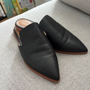 Madewell Frances Loafer Mules in Matte Black